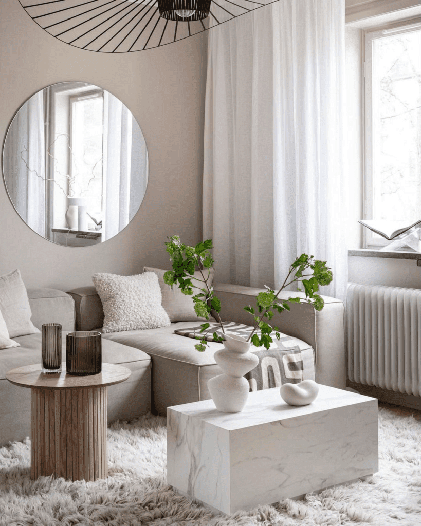 Зеркало в інтер'єрі