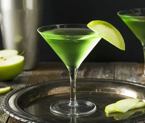 Appletini коктейль