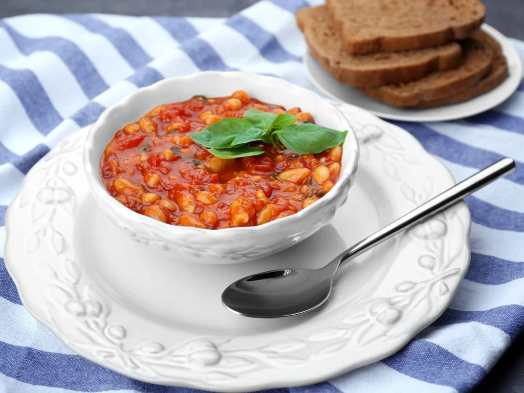 Лечо з квасолею, помідорами та перцем