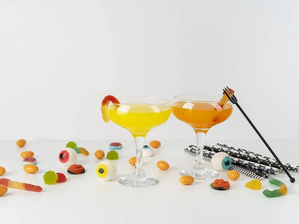 Ідеї подачі коктейлів на вечірку Halloween 2025