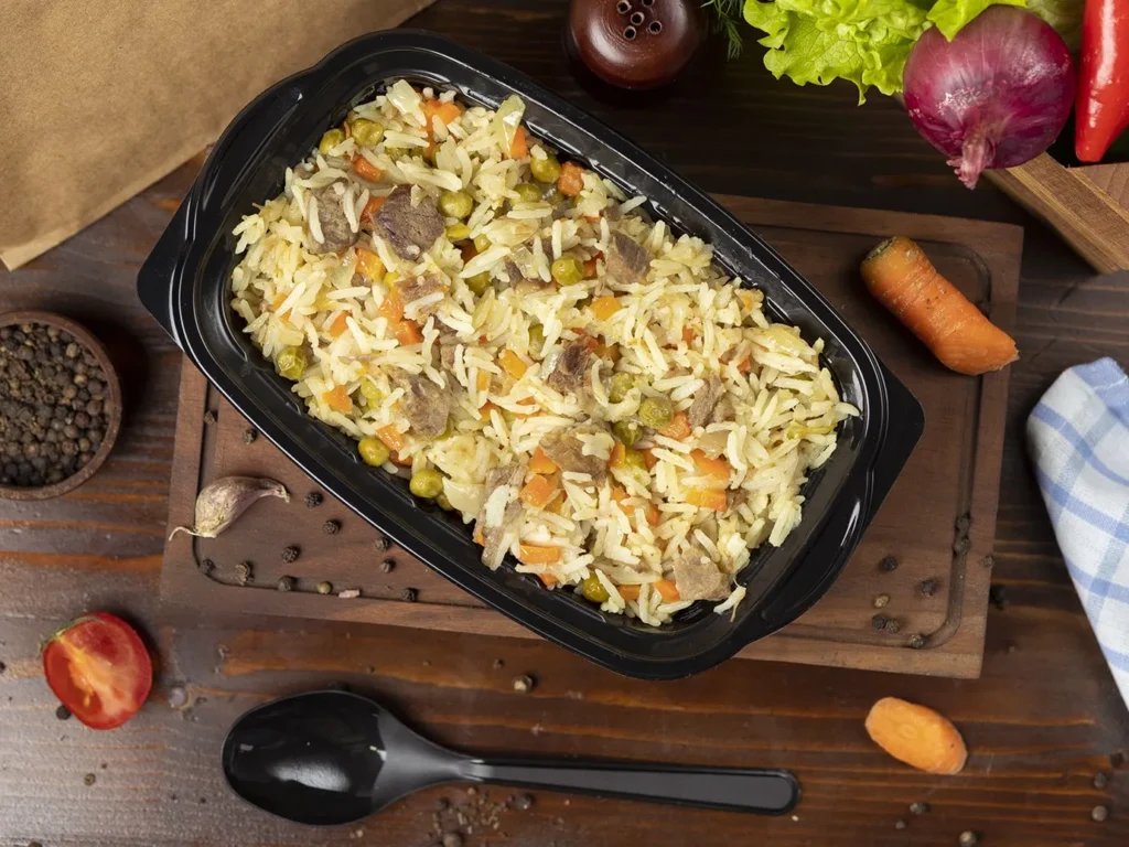 Як приготувати розсипчастий плов у духовці