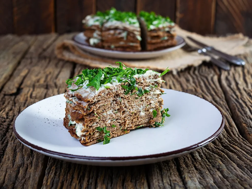 Печінковий торт з курячої печінки на молоці