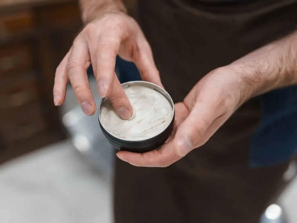 Віск для стайлінгу бороди