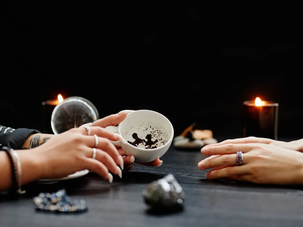 Ворожіння на кавовій гущі