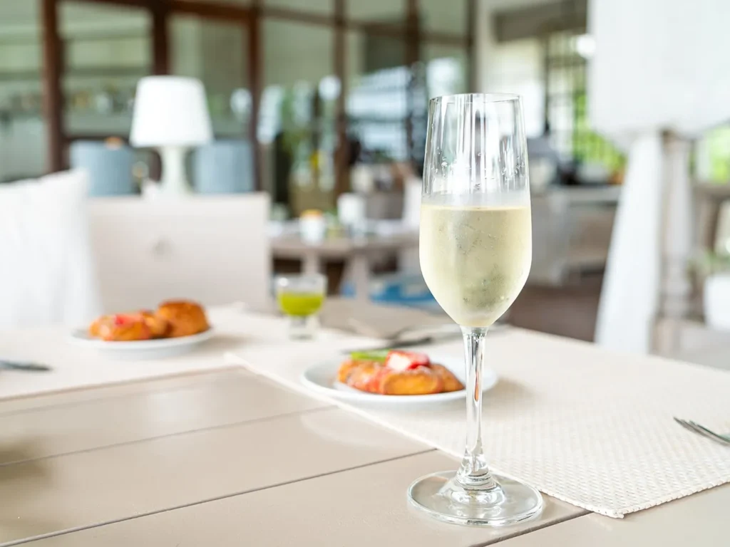 ТОП-11 ігристих вин за відгуками: рейтинг від MJournal