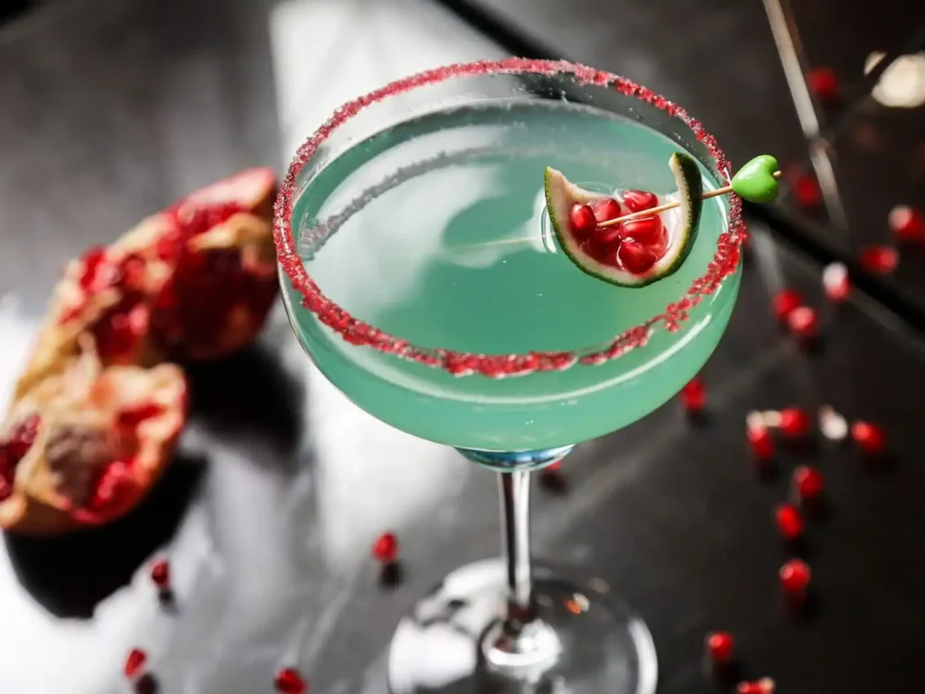 Як прикрасити коктейль